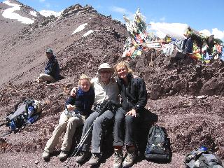 Maryann Ayim - Happy Himalayan Hip - Maryann with Sanjay at Stok Kangri base camp